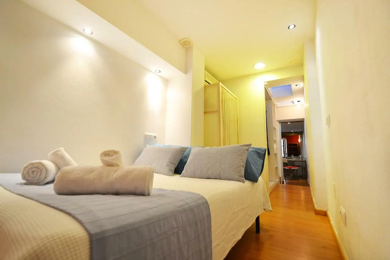 Duomo Studio Apartment 팔마데마요르카 0*,